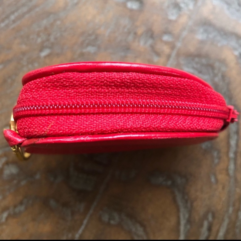 Heart-shaped purse charm/key ring that is a tiny little coin purse itself - Picture 3 of 7